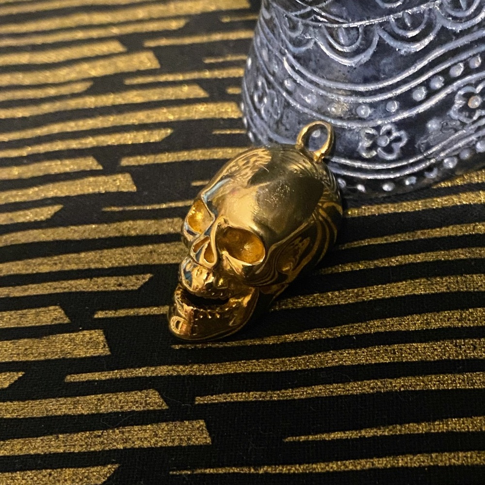 STAINLESS STEEL GOLD TONE SKULL CHARM FOR NECKLACE
